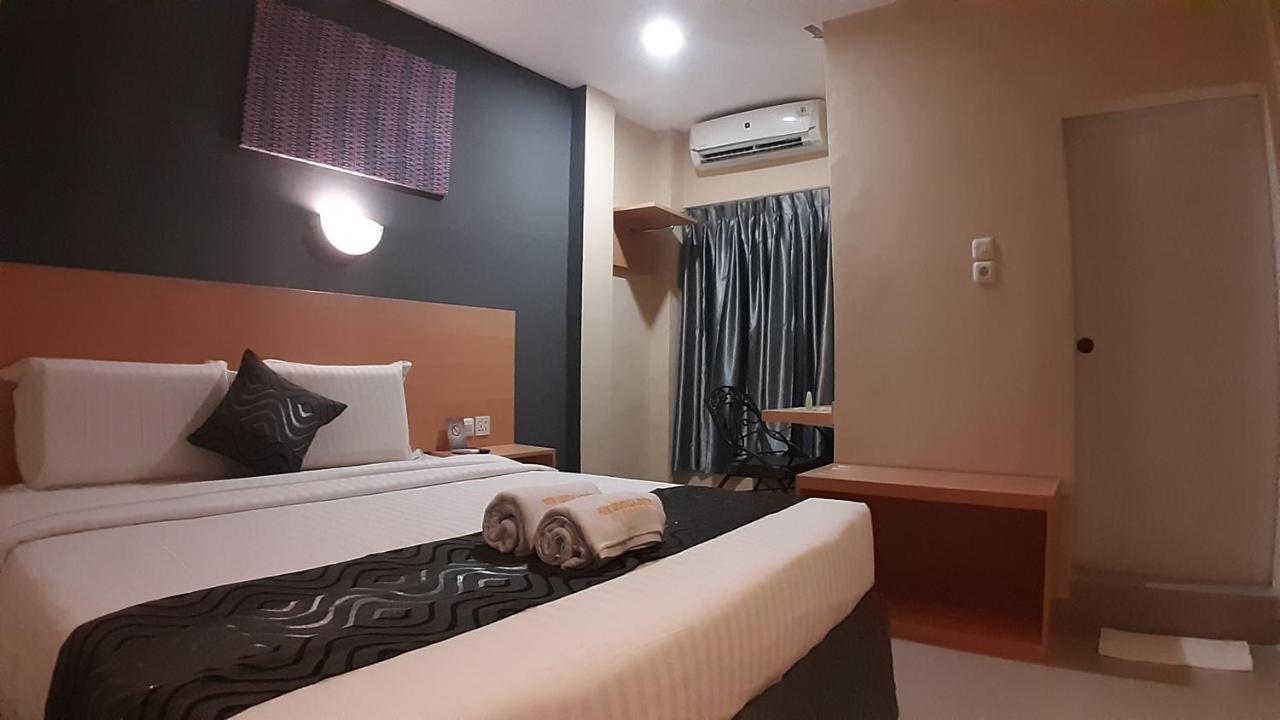 New Gentala Hotel Medan Exterior foto